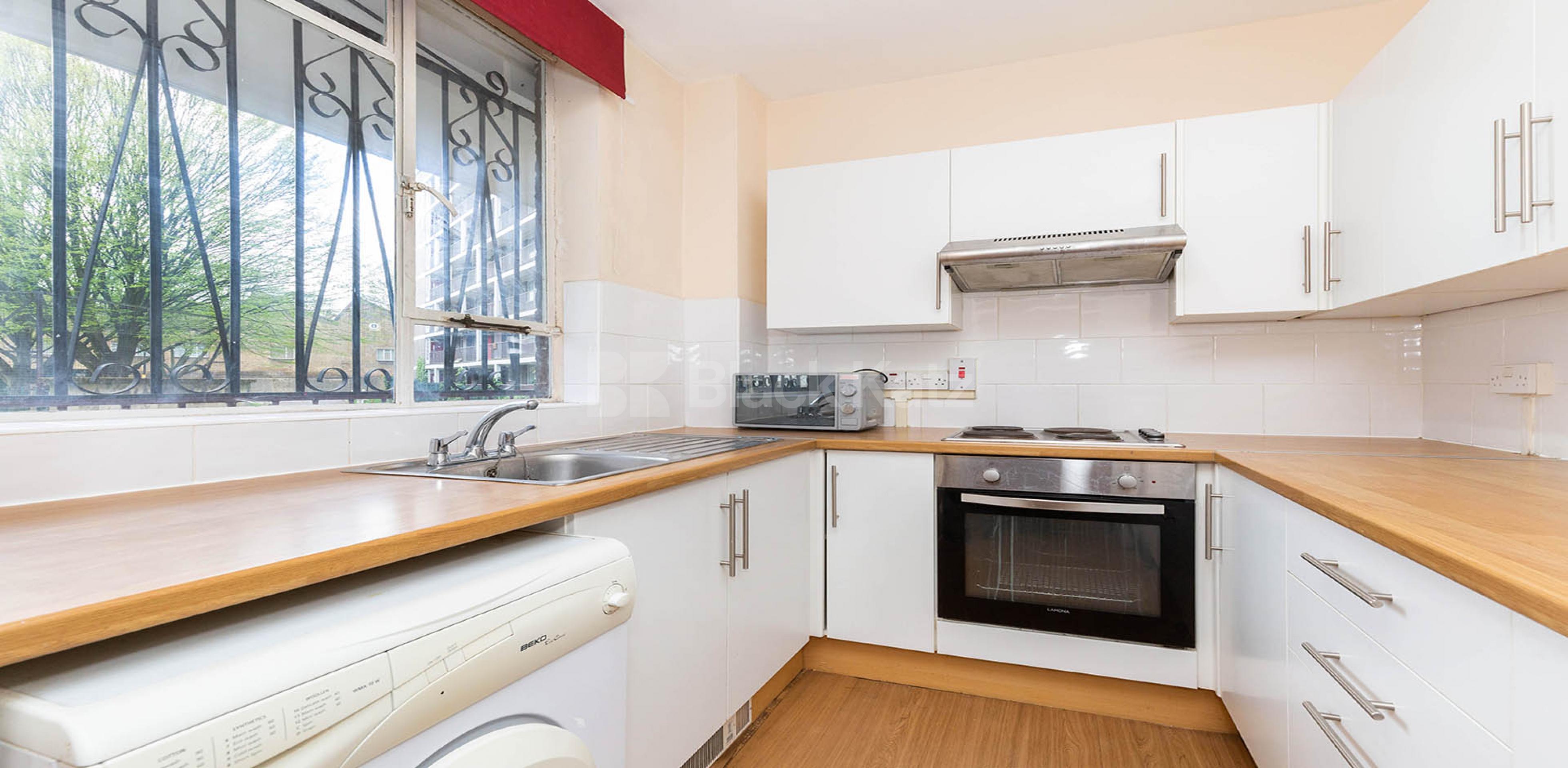 			NEW INSTRUCTION & GOOD FOR SHARERS!, 1 Bedroom, 1 bath, 1 reception Flat			 Cruikshank Street, KINGS CROSS WC1X